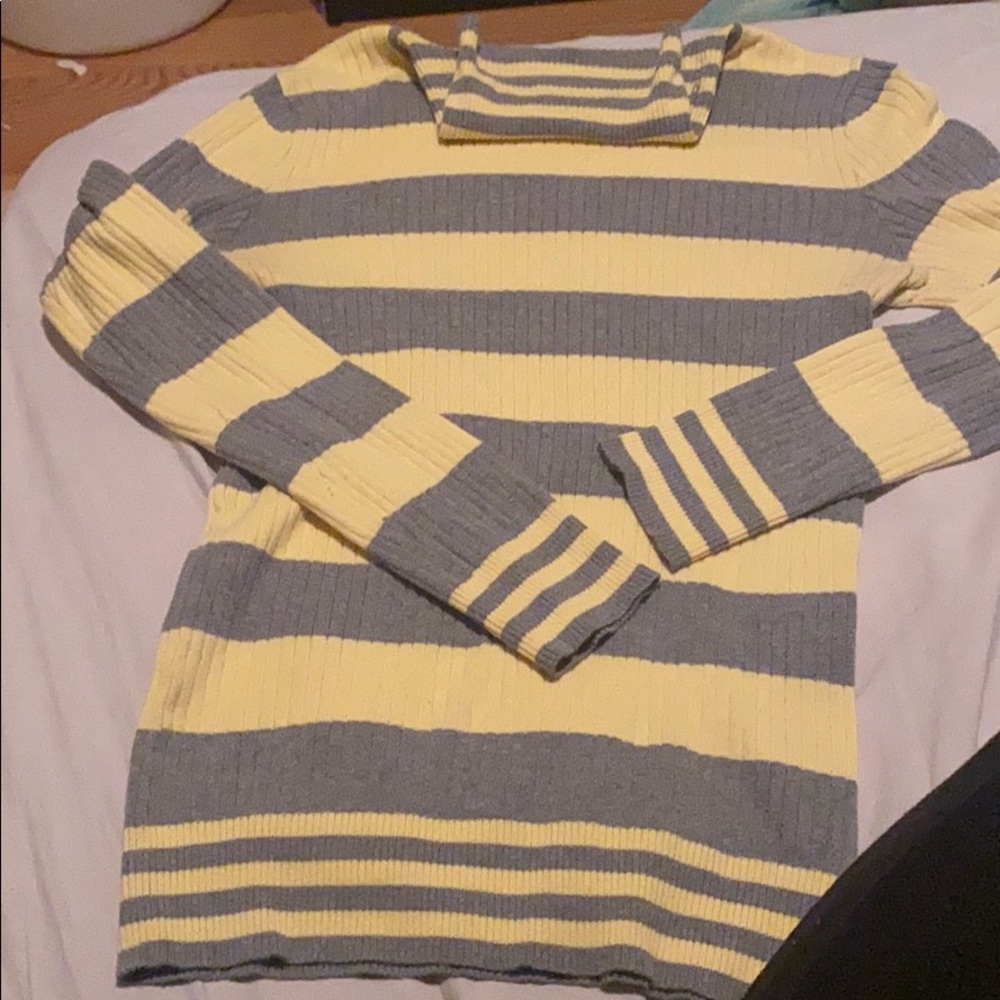 Juniors size Large turtleneck sweater